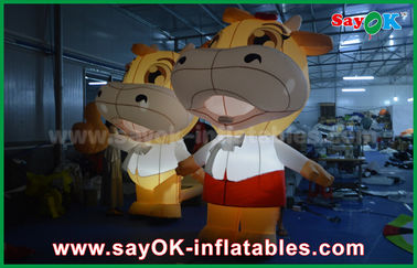एलईडी प्रकाश के साथ कस्टम पशु ऑक्सफोर्ड कपड़ा Inflatable कार्टून मवेशी गाय