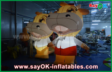 एलईडी प्रकाश व्यवस्था के साथ inflatable मॉडल कस्टम पशु ऑक्सफोर्ड कपड़े inflatable कार्टून गाय