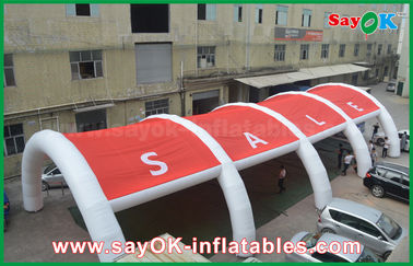 प्रदर्शनी या घटना के लिए लाल और सफेद विशालकाय Inflatable एयर तम्बू गेट
