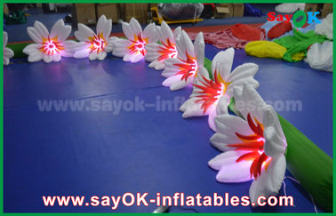 शादी के लिए 8 मीटर लंबी नायलॉन Inflatable प्रकाश सजावट लिली फूल चाई