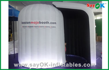 विज्ञापन बूथ रिमोट कंट्रोल ऑक्सफोर्ड क्लॉथ के साथ पिंक लाइटिंग कस्टम इन्फ्लेटेबल उत्पाद प्रदर्शित करता है