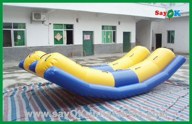 ग्रीष्मकालीन मज़ा के लिए कस्टम Inflatable जल खिलौने Inflatable नाव