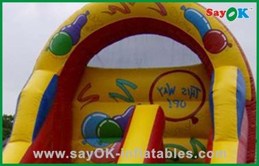 आउटडोर Inflatable Water Slides वाणिज्यिक खेल का मैदान Inflatable Bouncer Slide प्लेटो पीवीसी एयर बाउंस हाउस वाटर स्लाइड