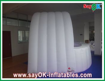 शादी के उत्सव के लिए एलईडी प्रकाश सफेद Inflatable बार टिकाऊ